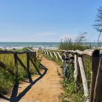 아파트 For Your Getaway Near The Beach-beahost