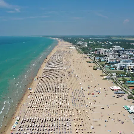 شقة For Your Getaway Near The Beach-beahost